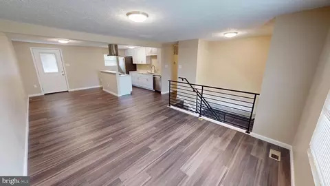 Living - 3319 Kitchen Ct, Waldorf, MD 20602 photo 1 of 3