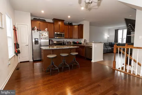 5694 River Shark Ln, Waldorf, MD 20602