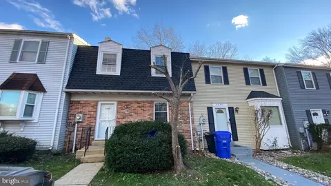3329 Ryon Ct, Waldorf, MD 20601