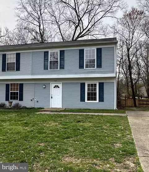 723 Brandon Cir, Waldorf, MD 20602
