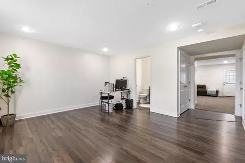 Entry Way - 11235 Thackeray Ln, White Plains, MD 20695 photo 1 of 11