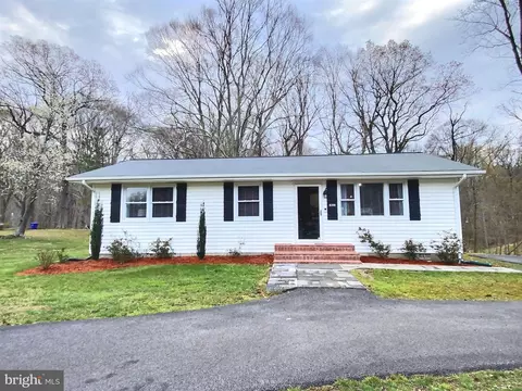 8200 Wooddy Rd, Port Tobacco, MD 20677