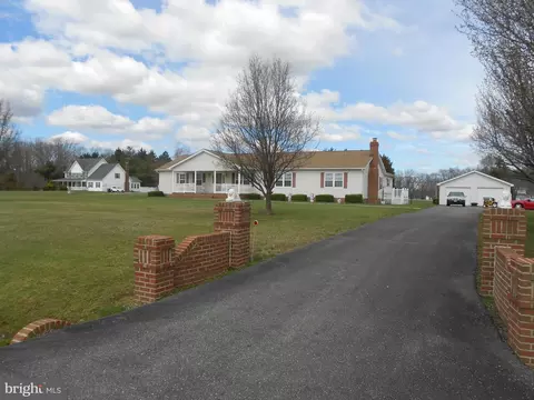 11650 Farm Dr, La Plata, MD 20646