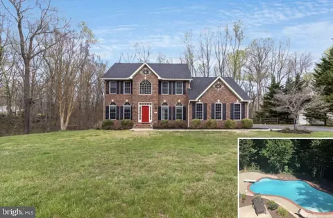 9010 Bridgett Ln, La Plata, MD 20646