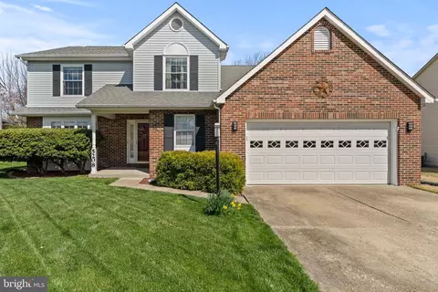 5208 Lamprey Ct, Waldorf, MD 20603
