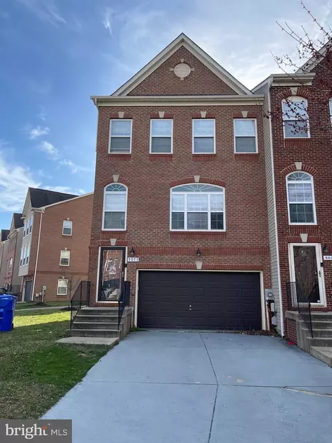 5077 Ottawa Park Pl, Waldorf, MD 20602