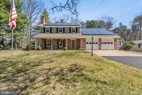 10912 Timothy Ct, White Plains, MD 20695