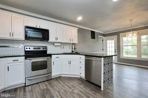 Exterior - 11520 Honeysuckle Ct, Swan Point, MD 20645 photo 12 of 12