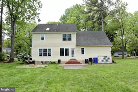 Exterior - 11520 Honeysuckle Ct, Swan Point, MD 20645 photo 7 of 12
