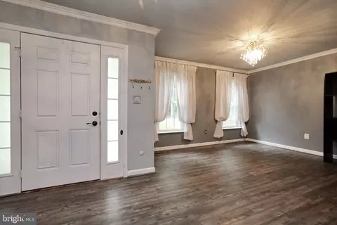 Living - 11520 Honeysuckle Ct, Swan Point, MD 20645 photo 1 of 5