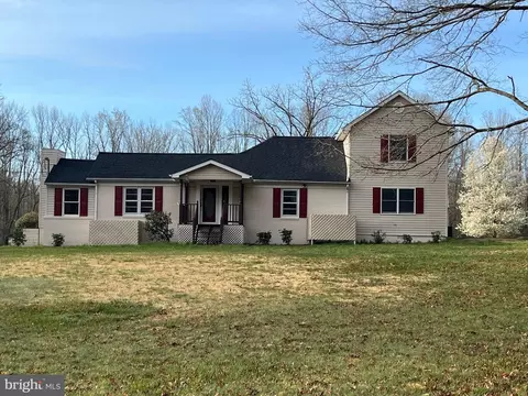 13693 Poplar Hill Rd, Waldorf, MD 20601