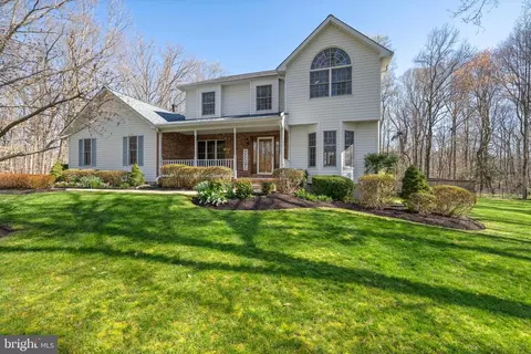 5260 Stowe Ln, Waldorf, MD 20601