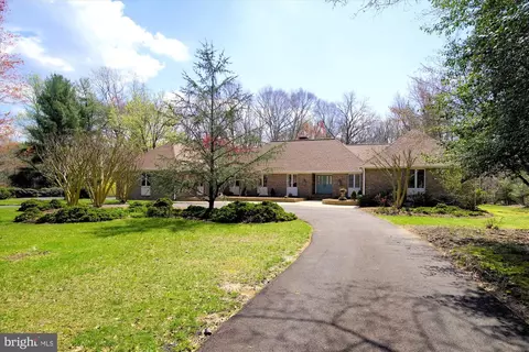 11335 Kerrick Ct, La Plata, MD 20646