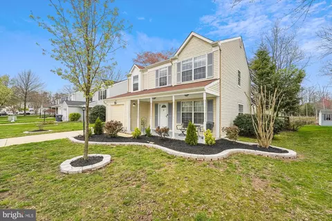 5501 Torpedo Ct, Waldorf, MD 20603