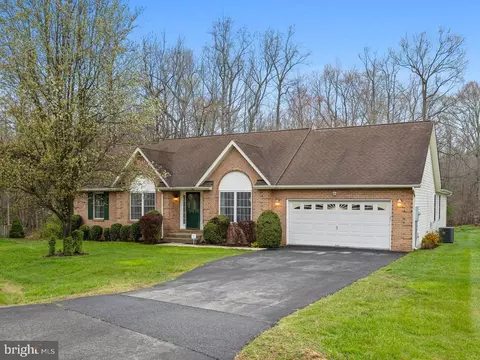 7960 Pebble Creek Ct, Waldorf, MD 20603