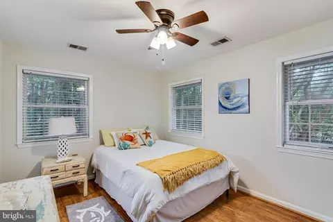 Bedroom - 11265 Lord Baltimore Dr, Swan Point, MD 20645 photo 2 of 6