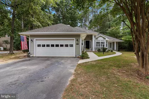 Exterior - 11265 Lord Baltimore Dr, Swan Point, MD 20645 photo 4 of 6