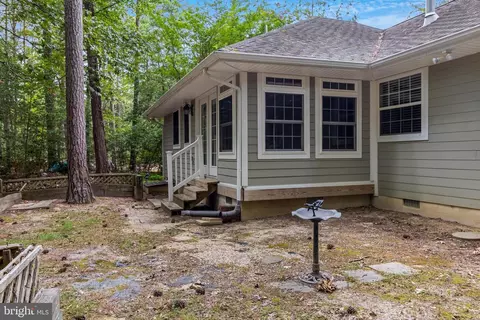 Exterior - 11265 Lord Baltimore Dr, Swan Point, MD 20645 photo 6 of 6