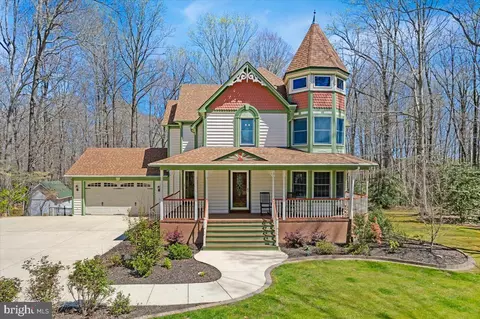 16019 Meandering Dr W, Brandywine, MD 20613