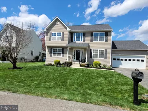 1739 Red Oak Ln, Waldorf, MD 20601