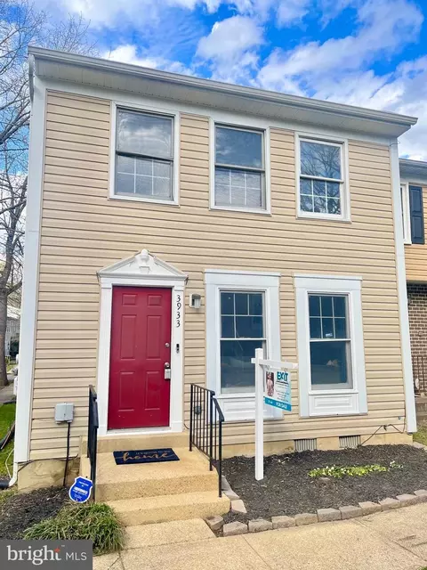 3933 Wintergreen Pl, Waldorf, MD 20602
