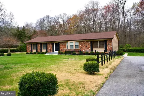 6005 Bumpy Oak Rd, La Plata, MD 20646
