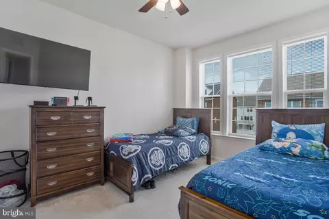 Bedroom - 3545 Pipestone Pl, Waldorf, MD 20601 photo 7 of 8