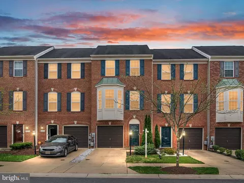 11451 Stockport Pl, White Plains, MD 20695