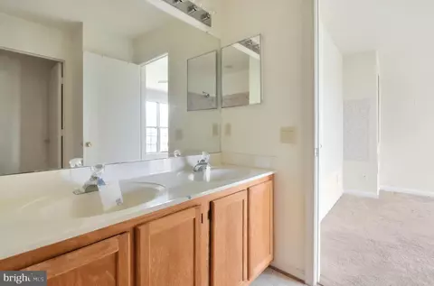 Bath - 2962 E Pintail Pl, Waldorf, MD 20603 photo 4 of 6