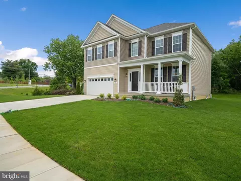 21 Candleberry Dr, La Plata, MD 20646