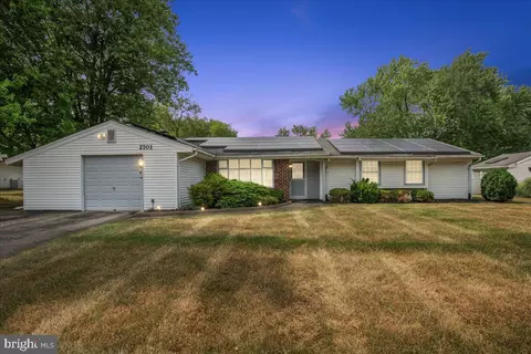 2701 Pinewood Dr, Waldorf, MD 20601