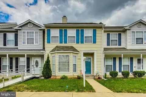 2526 Fernwood Ct, Waldorf, MD 20601