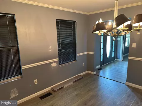 Living - 15975 Meandering Dr, Brandywine, MD 20613 photo 1 of 2