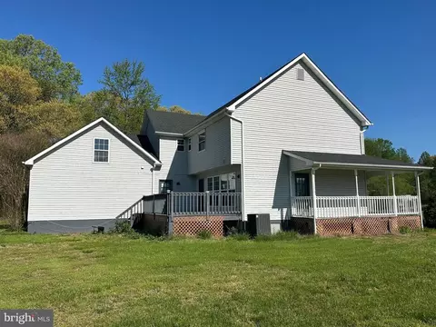 Exterior - 15975 Meandering Dr, Brandywine, MD 20613 photo 3 of 6