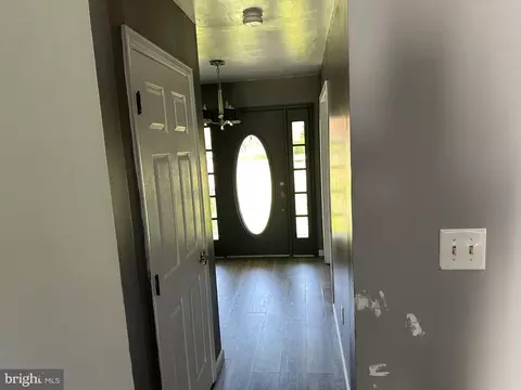 Entry Way - 15975 Meandering Dr, Brandywine, MD 20613 photo 4 of 4