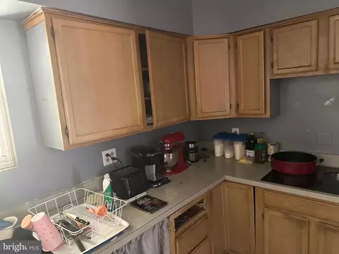 Kitchen - 15975 Meandering Dr, Brandywine, MD 20613 photo 1 of 4