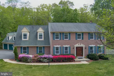 3649 Foxhall Pl, White Plains, MD 20695