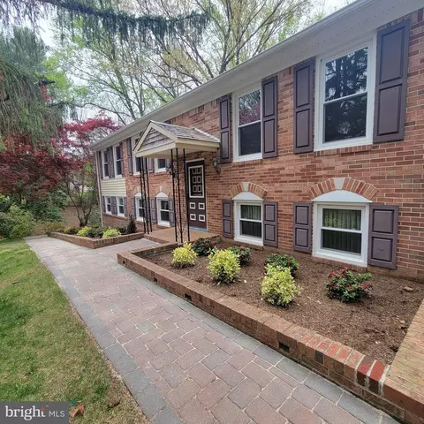 9325 Westfield Dr, White Plains, MD 20695