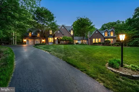 7575 Serenity Dr, Hughesville, MD 20637