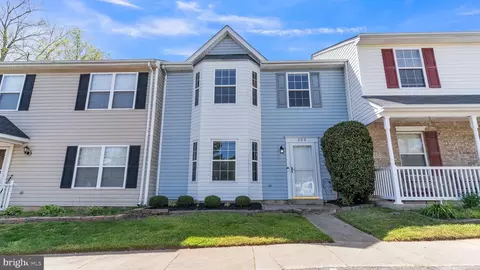203 Hibiscus Ct, La Plata, MD 20646