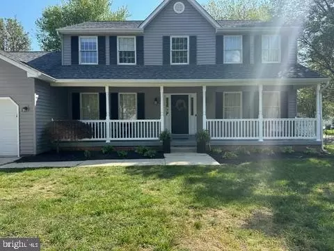 Exterior - 5501 Flounder Ct E, Waldorf, MD 20603 photo 2 of 10