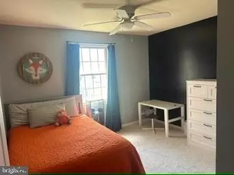 Bedroom - 5501 Flounder Ct E, Waldorf, MD 20603 photo 3 of 8