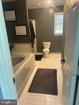 Bath - 5501 Flounder Ct E, Waldorf, MD 20603 photo 1 of 8