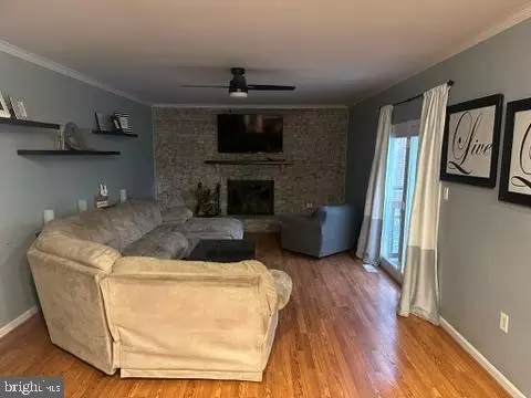 Living - 5501 Flounder Ct E, Waldorf, MD 20603 photo 4 of 5