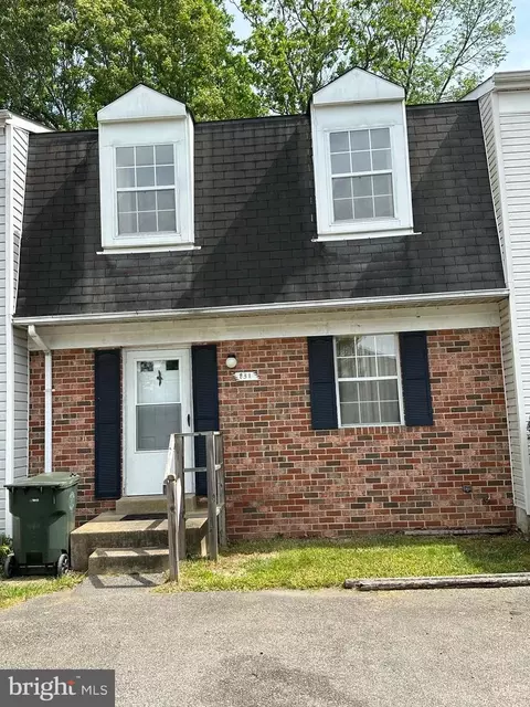 831 Laurel Ln, La Plata, MD 20646
