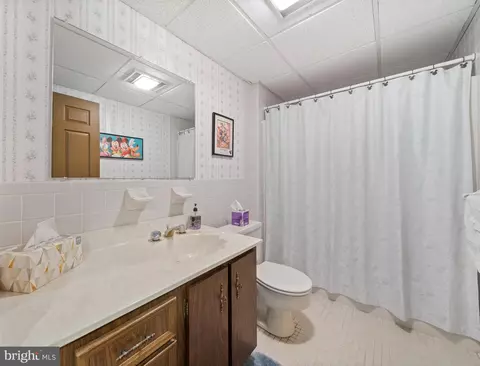 Bath - 2715 B Mcdaniel Rd, Waldorf, MD 20603 photo 6 of 6