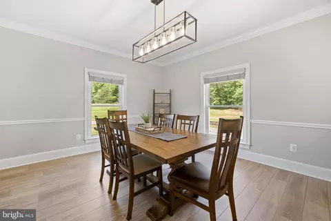Dining - 2715 B Mcdaniel Rd, Waldorf, MD 20603 photo 2 of 2
