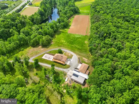 View/Area - 2715 B Mcdaniel Rd, Waldorf, MD 20603 photo 11 of 14