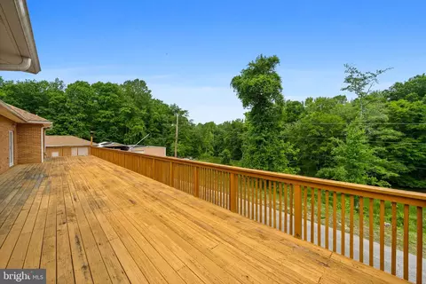 Exterior - 2715 B Mcdaniel Rd, Waldorf, MD 20603 photo 12 of 21