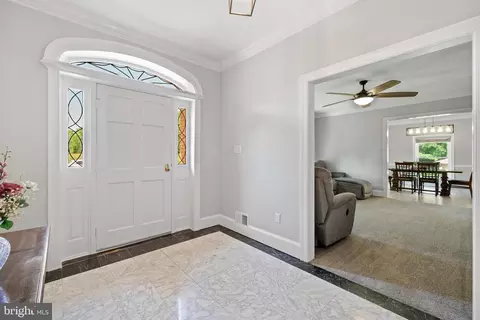 Entry Way - 2715 B Mcdaniel Rd, Waldorf, MD 20603 photo 2 of 4